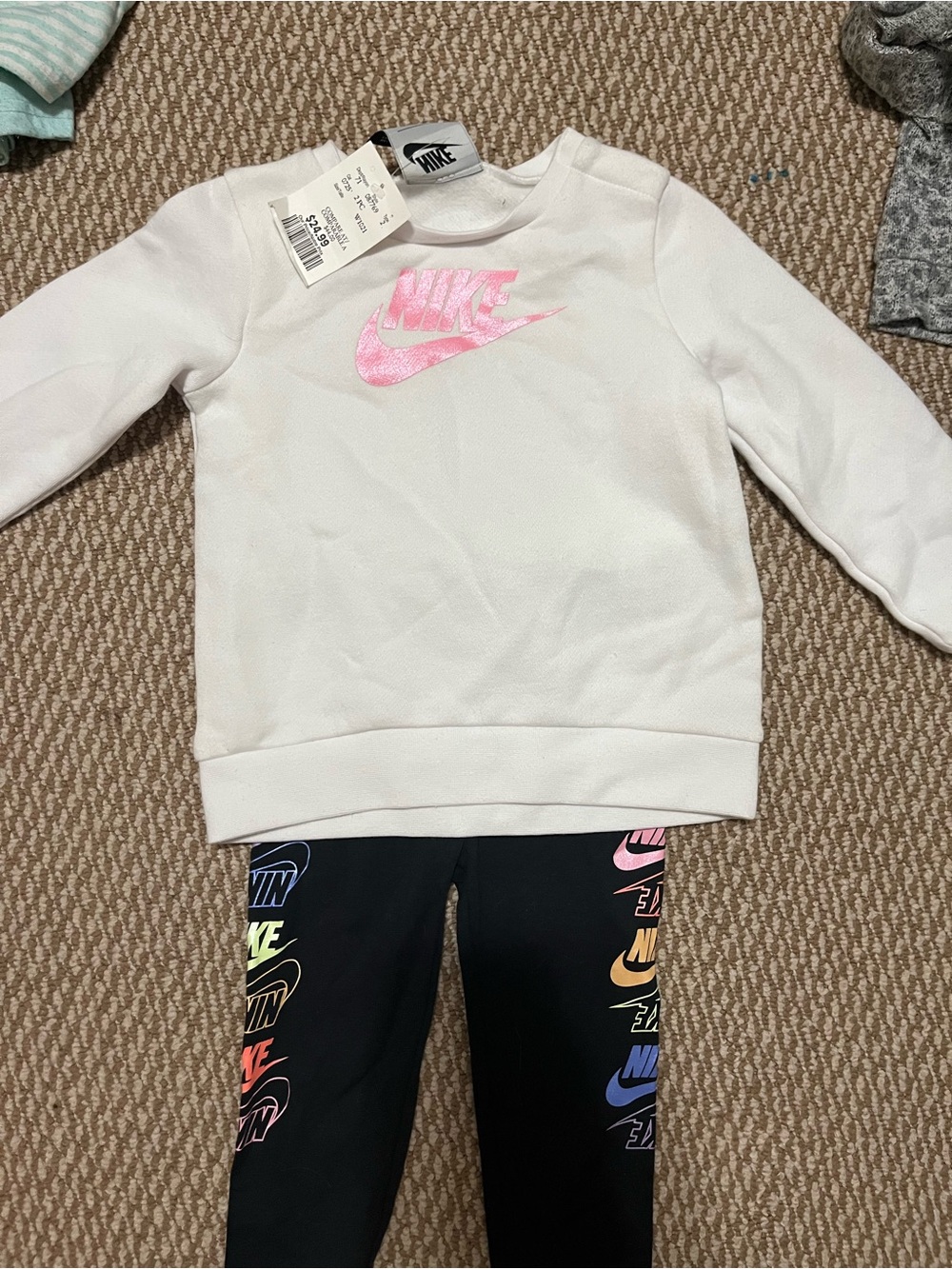 Girls 24M Nike set brand new